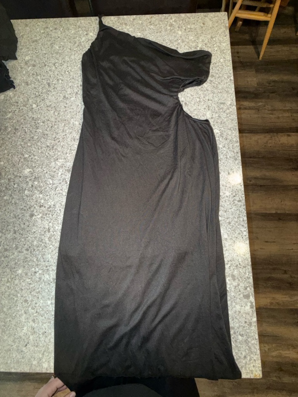 Le Lis Black One-Shoulder Asymmetrical Dress
